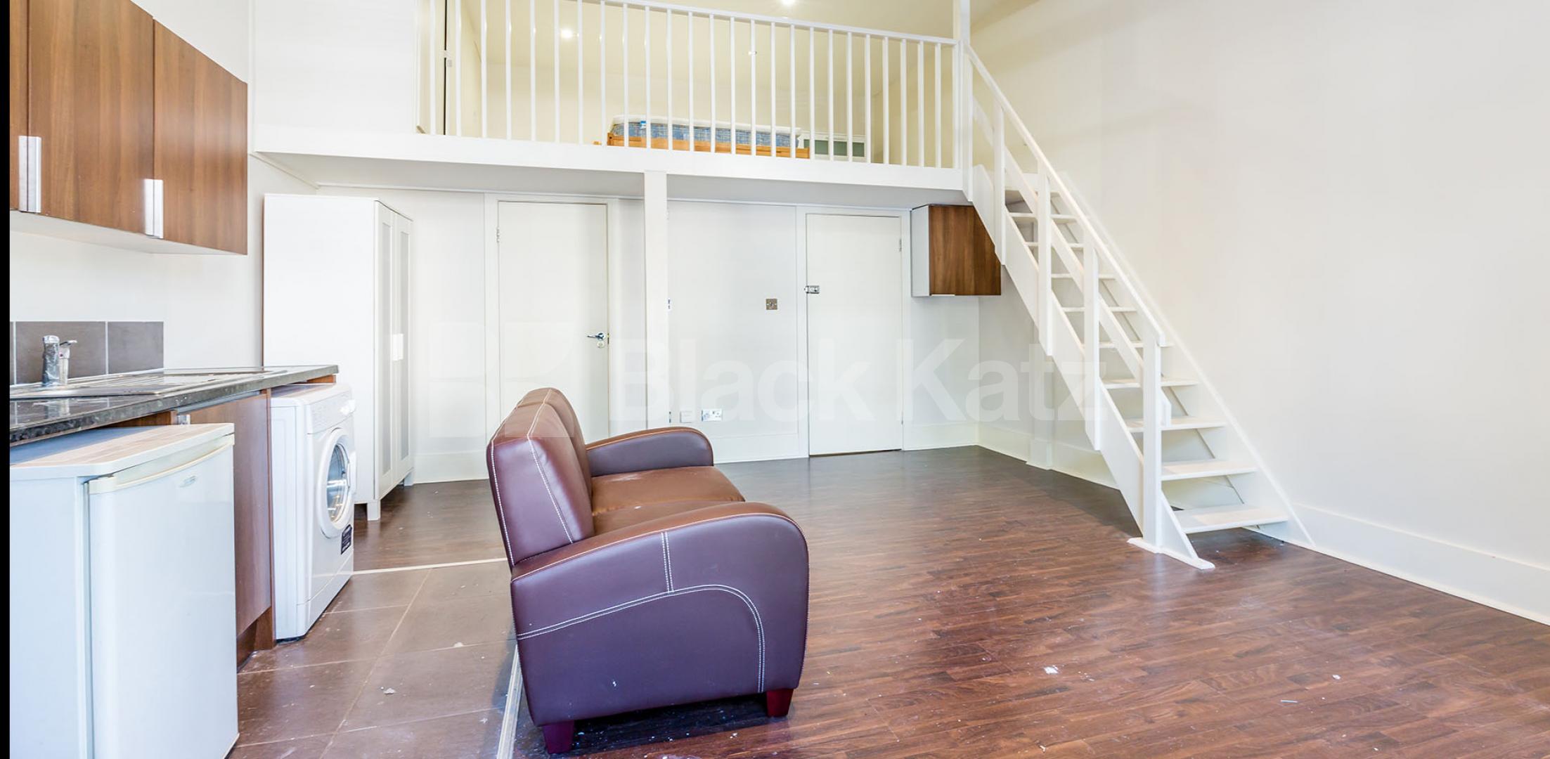 			NEW INSTRUCTION!, 1 Bedroom, 1 bath, 1 reception Flat			 Sutherland Avenue, MAIDA VALE